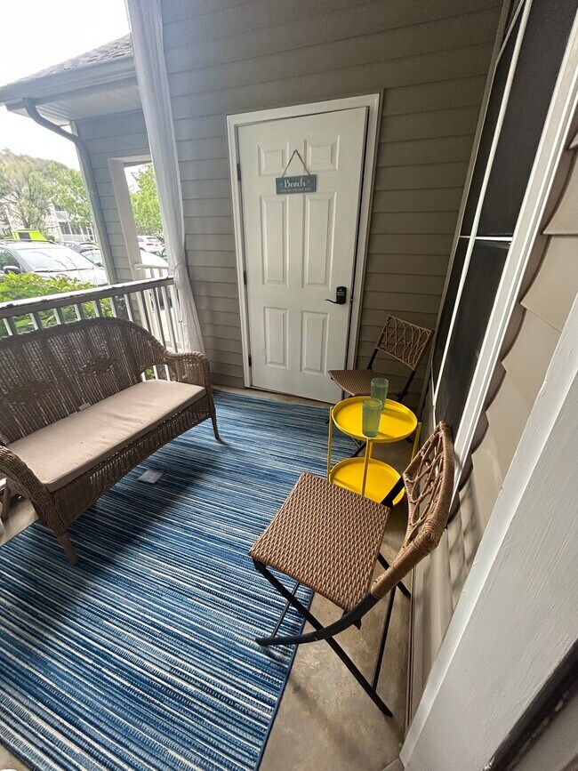 Screened in porch w storage closet - 300 Pebble Dr