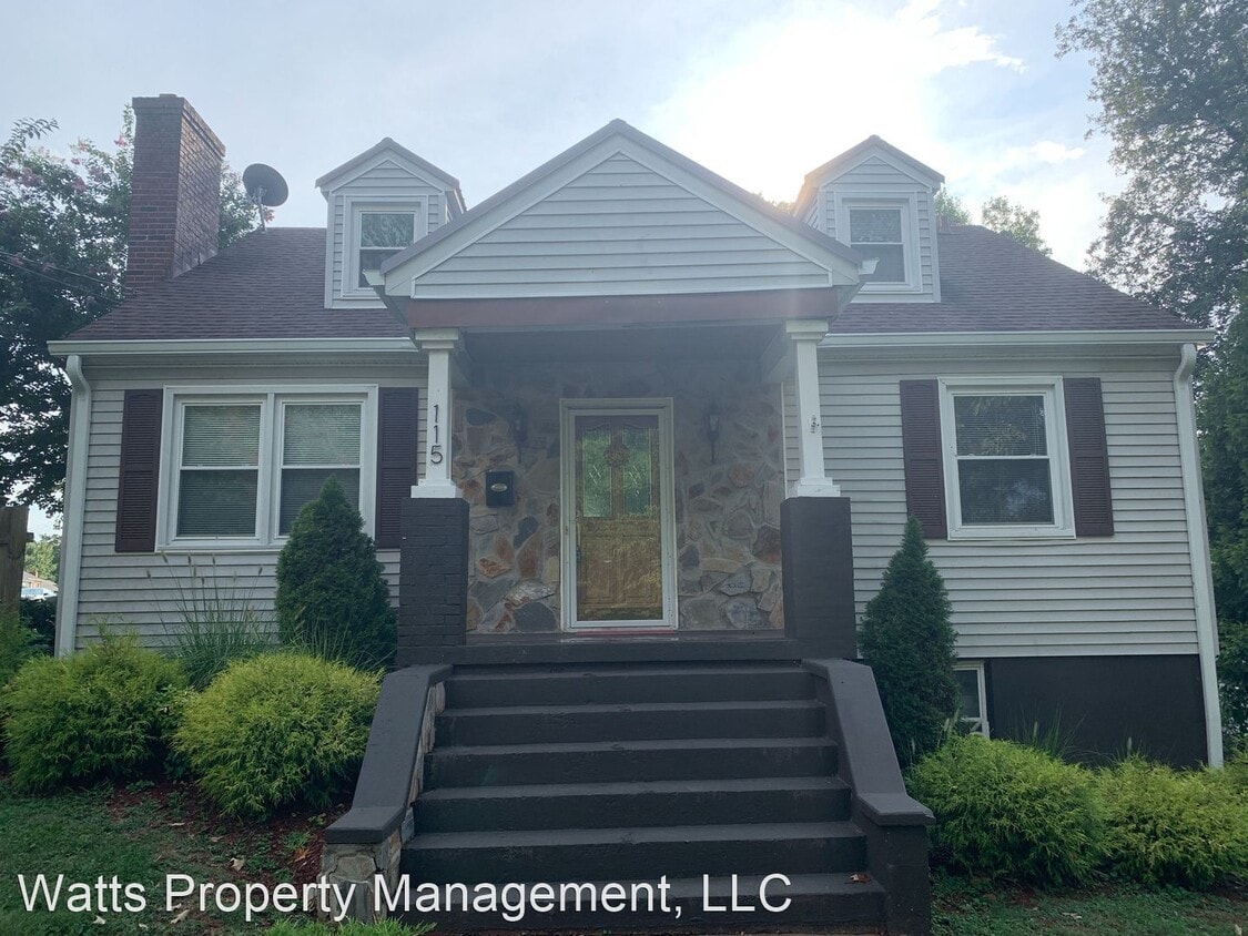 Primary Photo - 4 br, 2 bath House - 115 Perrymont Ave