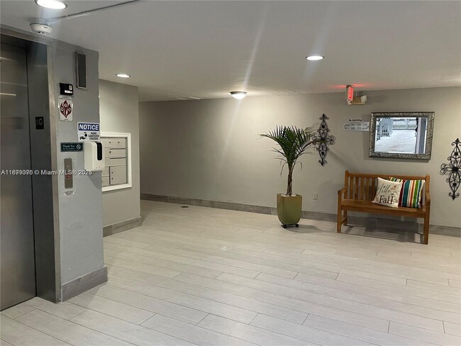 Building Photo - 7401 SW 82nd St