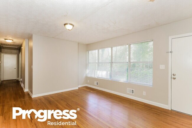 Building Photo - 2088 Glendale Dr