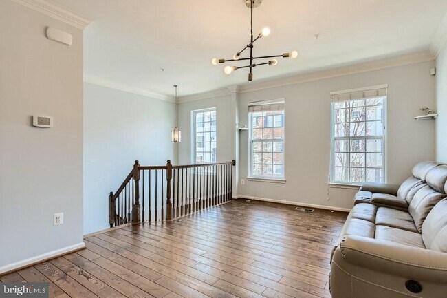 Foto del edificio - 8333 Stickley Ct