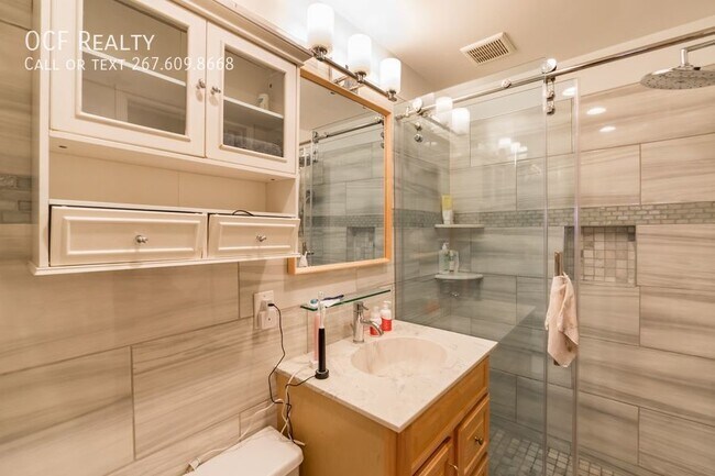 Foto del edificio - One Bedroom Rittenhouse Square Area Apartment