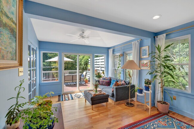 Photo - 9816 Capitol View Ave House