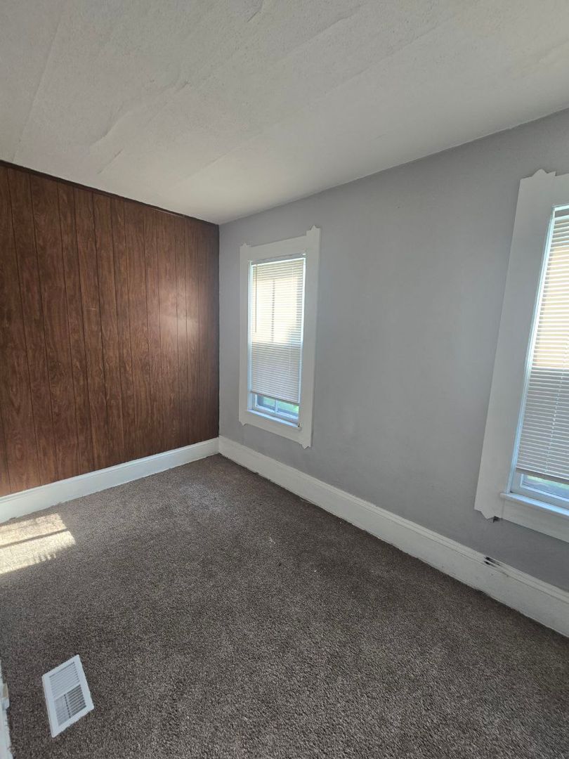 5806 Bonna Ave Cleveland, OH 44103 – photo 5