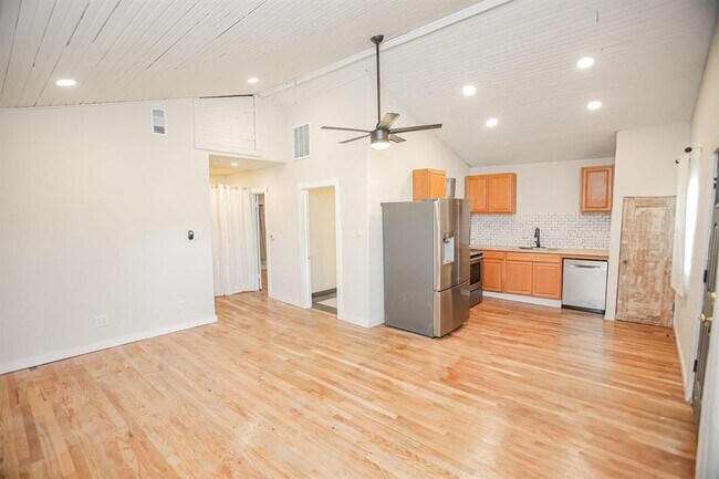 Foto del edificio - 690 County Rd 219