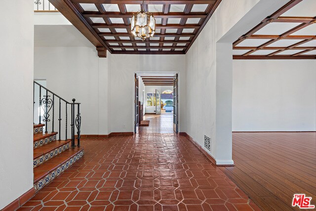Foto del edificio - 711 N Linden Dr