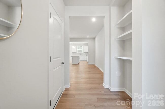 Building Photo - 14862 Tamarack Drive
