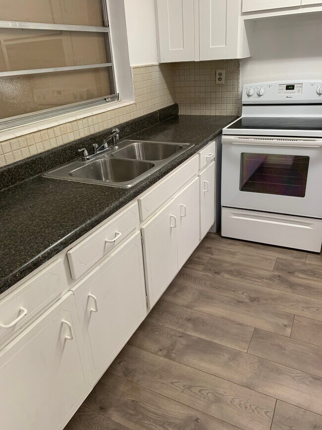 Foto del edificio - 6618 W 15th Ct