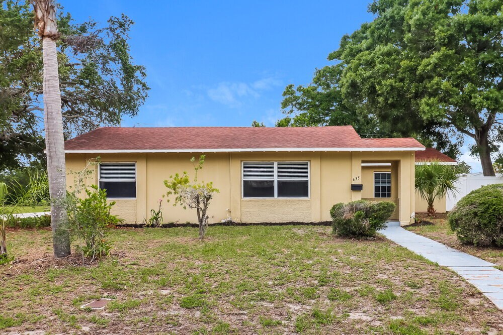Foto principal - 635 38th St S