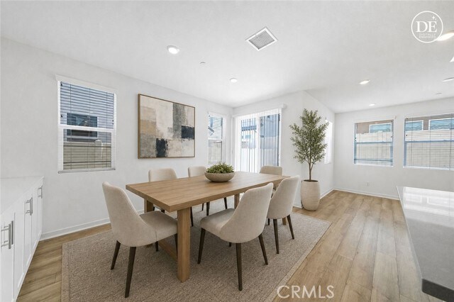 Building Photo - 4041 Pomelo Dr