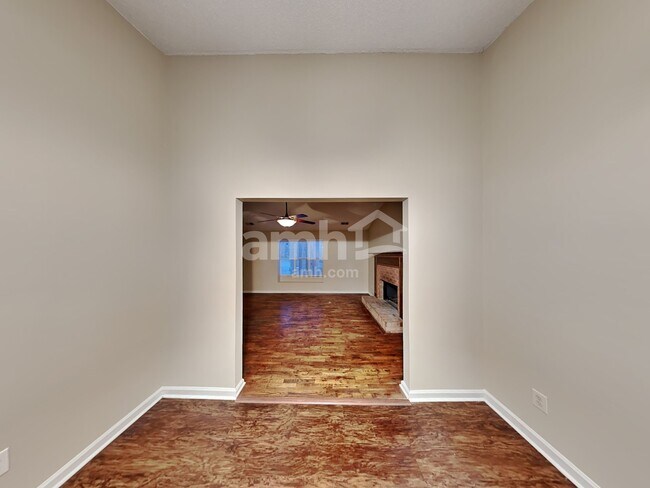 Building Photo - 4845 Chasestone Ct