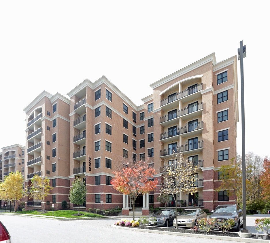 The Towers at Greenville Apartments Wilmington, DE