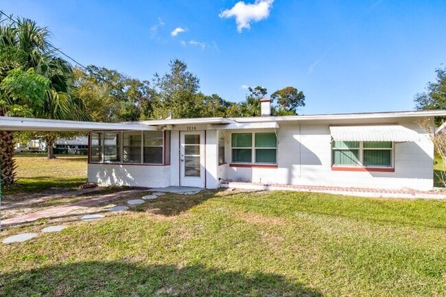 Photo - 1214 Dunbar St House