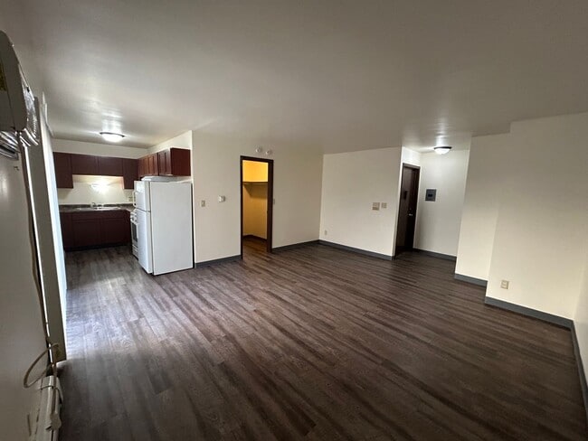 Interior Photo - Colony Court Apartments LLC