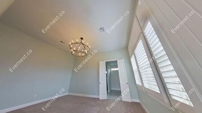 Building Photo - 3801 Eland Dr