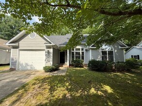 Building Photo - 707 Clay Hill Dr