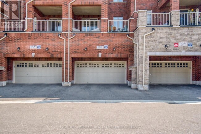 Building Photo - 3018 Eighth Line