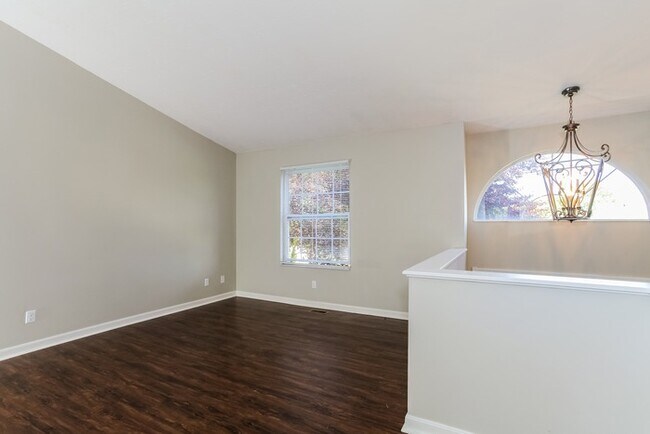 Building Photo - Beautiful Bi-Level Home in Boone