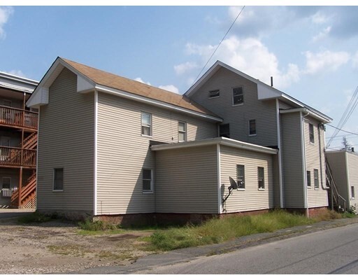Building Photo - 208 Main St