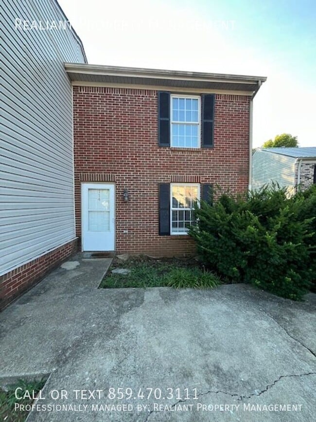 Building Photo - 114 Floyd Ct