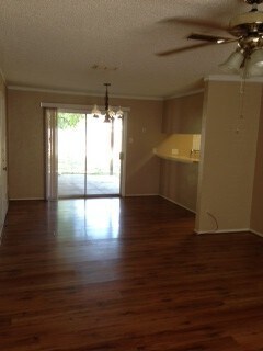 Building Photo - 3 Bedroom 1 Bath Brick Home McGregor ISD