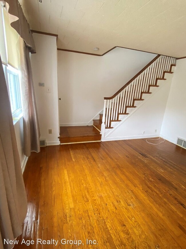 Building Photo - 2 br, 1 bath House - 4520 Robbins Street
