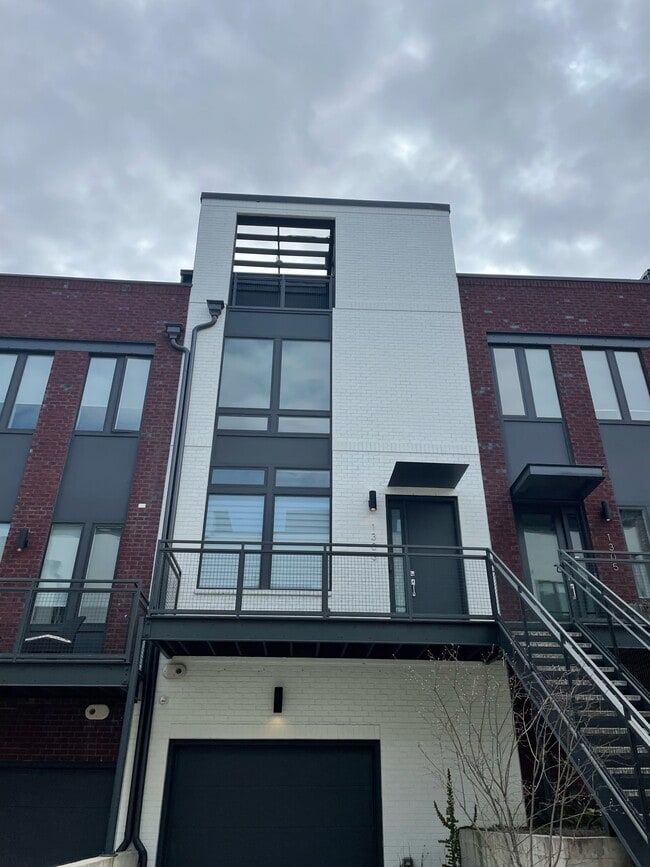 Building Photo - 1287 Chelsea Cir NW