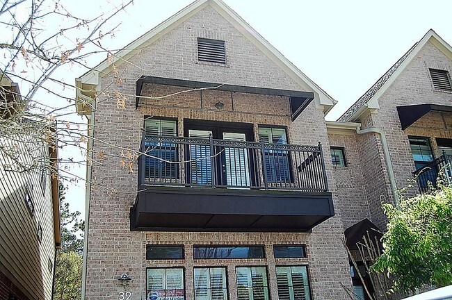 Building Photo - 32 Riva Row