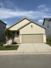 Building Photo - 2224 Delano Dr