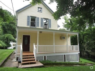 Building Photo - 196 Gilbert Ave