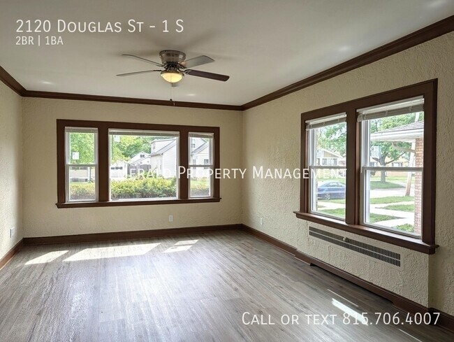 Foto del edificio - 2120 Douglas St