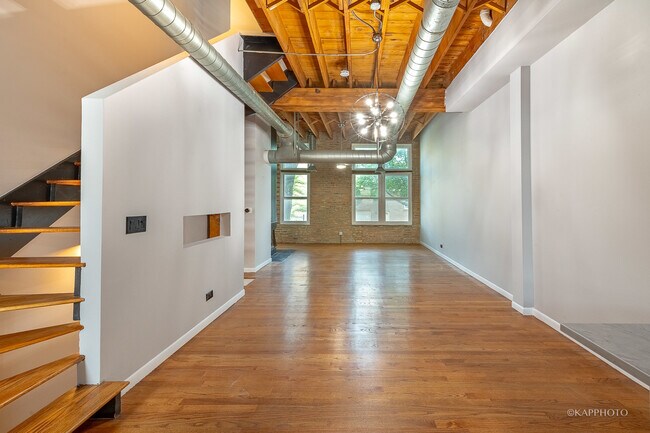 Foto del edificio - 2334 W Polk St