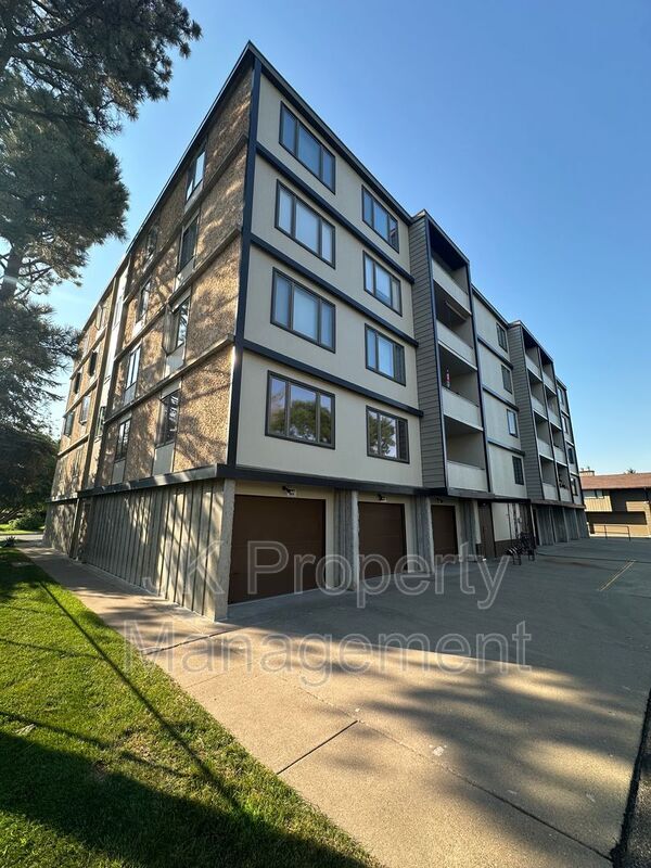 Foto del edificio - 1540 Meadowlark Dr