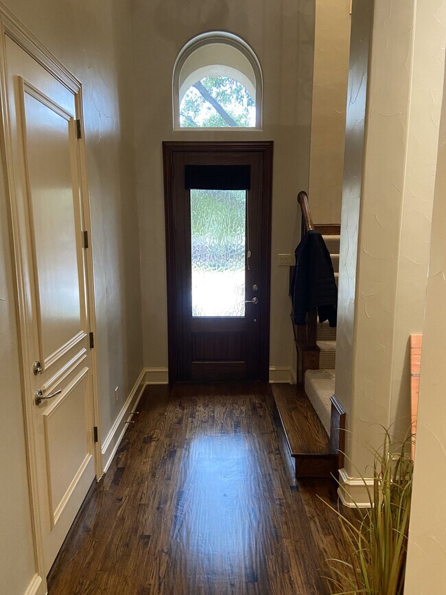 Main Entrance - 4418 Saint Andrews Blvd