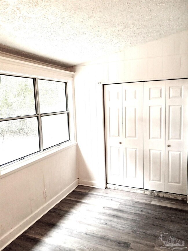 Foto del edificio - 113 Berkley Dr