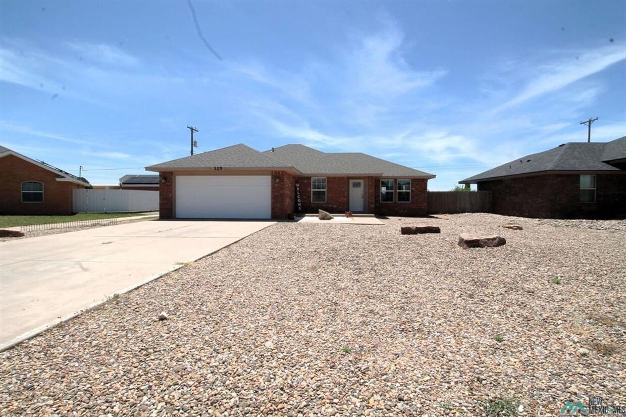 Primary Photo - 125 Sombrero Rd