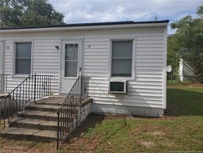 Building Photo - 121 Bogard Cir