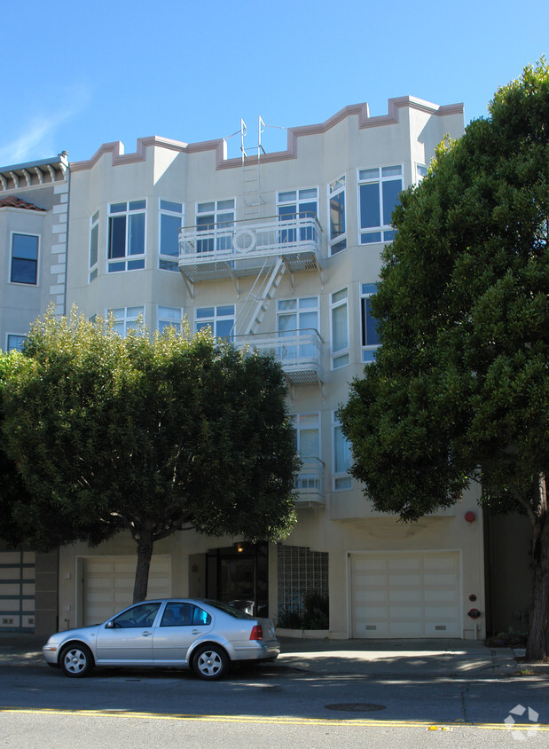 Building Photo - 190 Cervantes Blvd