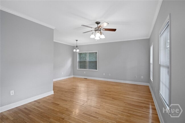 Building Photo - 472 First Street