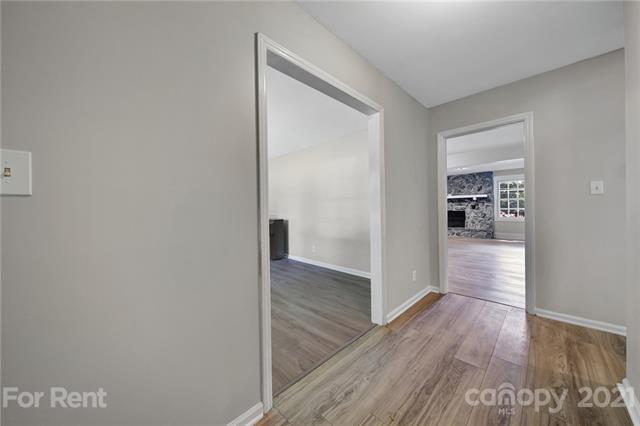 Foto del edificio - 3218 Valley Grove Rd