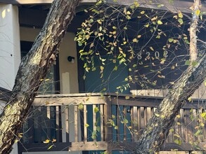 Building Photo - 8202 Cedar Glen Dr