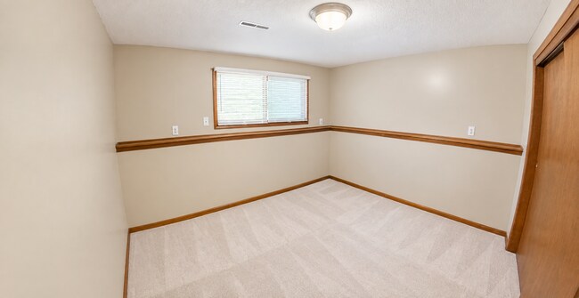 Foto del edificio - 2041 Shirley Ln