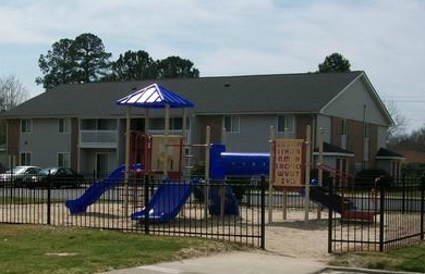 Building Photo - Meadow Park Apartments