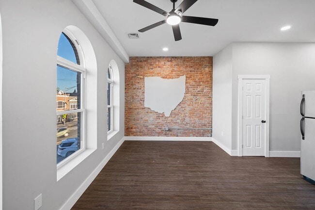 Building Photo - Capel Lofts