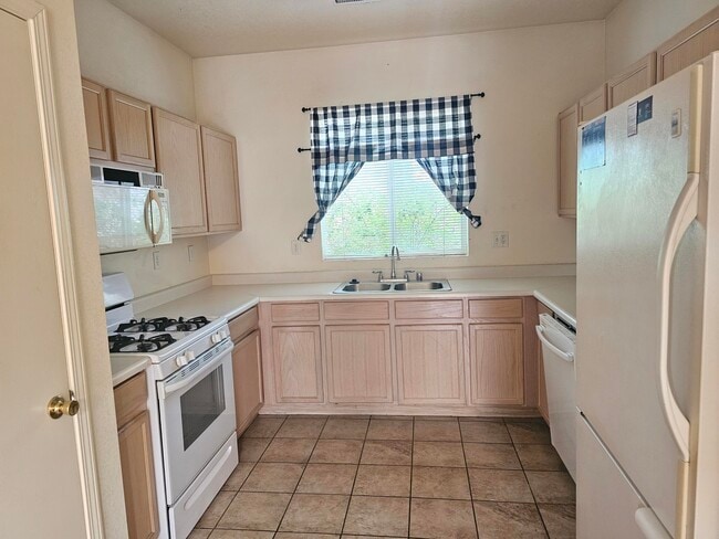 Building Photo - 719 Seaborn Dr SW
