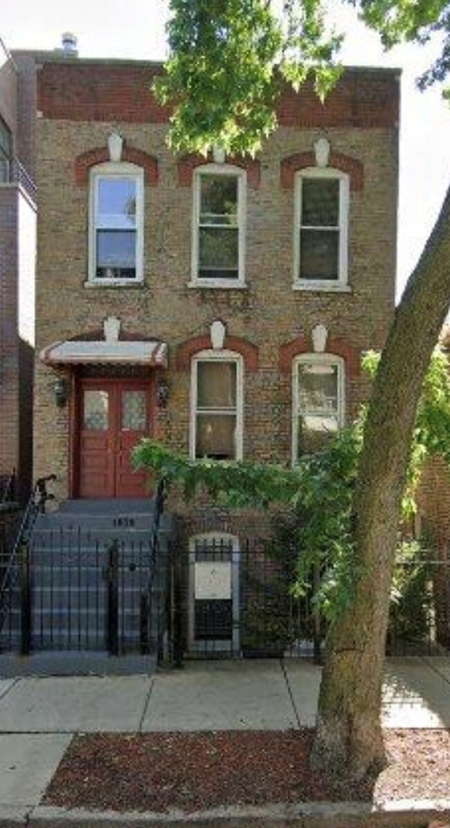 Outside street view - 1079 N Marshfield Ave