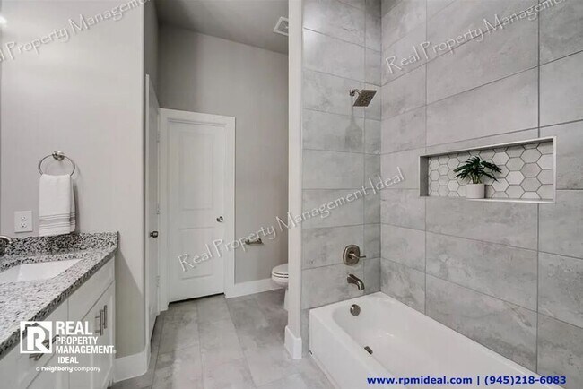 Foto del edificio - 8728 Dunlap St