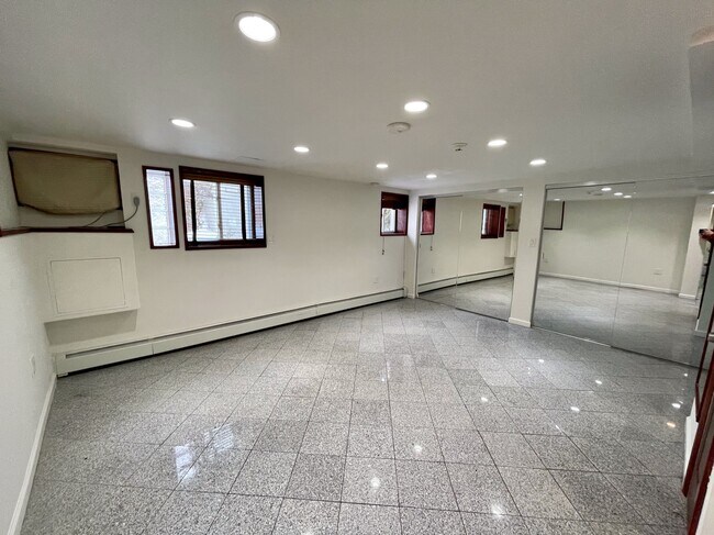 Foto del edificio - 86 Edgewood Ave