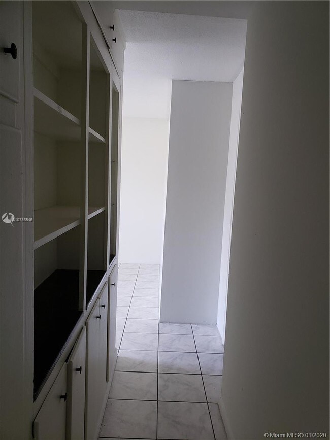 Foto del edificio - 3751 NW 9th Ave