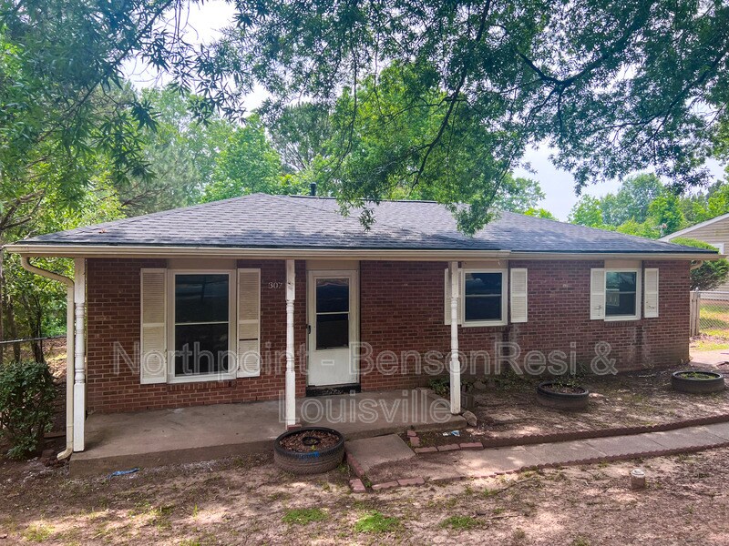 Primary Photo - 307 Walton St